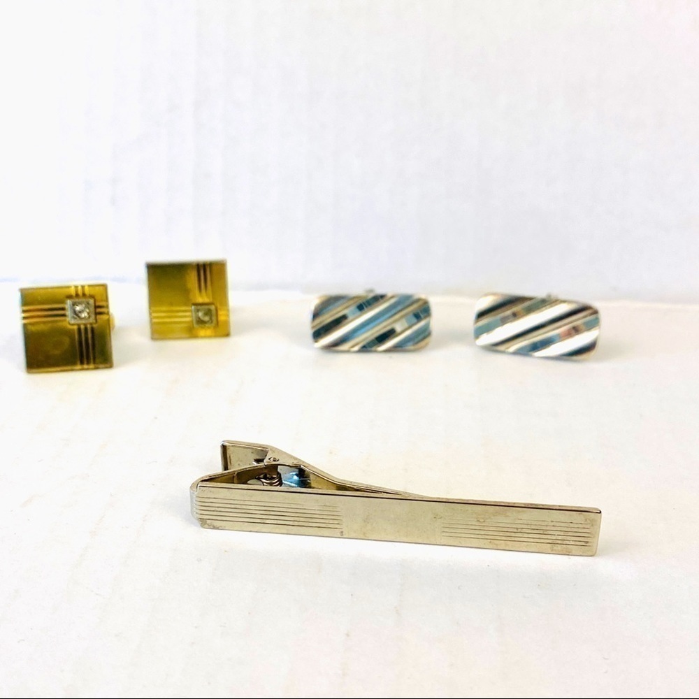 𝅺cufflinks and tie bar set  gold tone silver tone